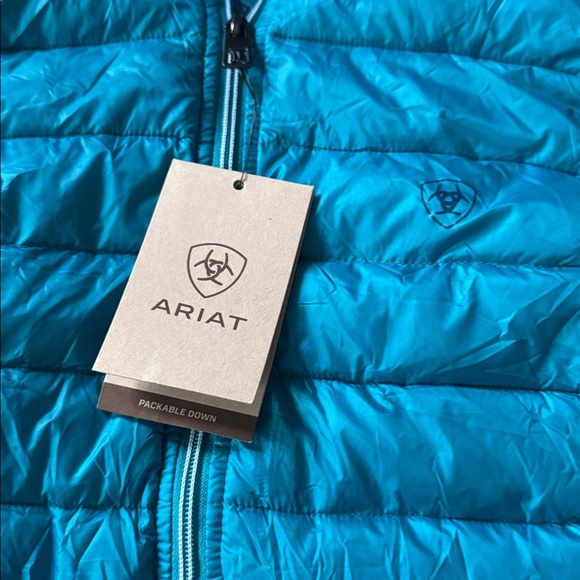 Ariat ideal down packable lightweight atomic blue zipper vest small NWT - Picture 2 of 7
